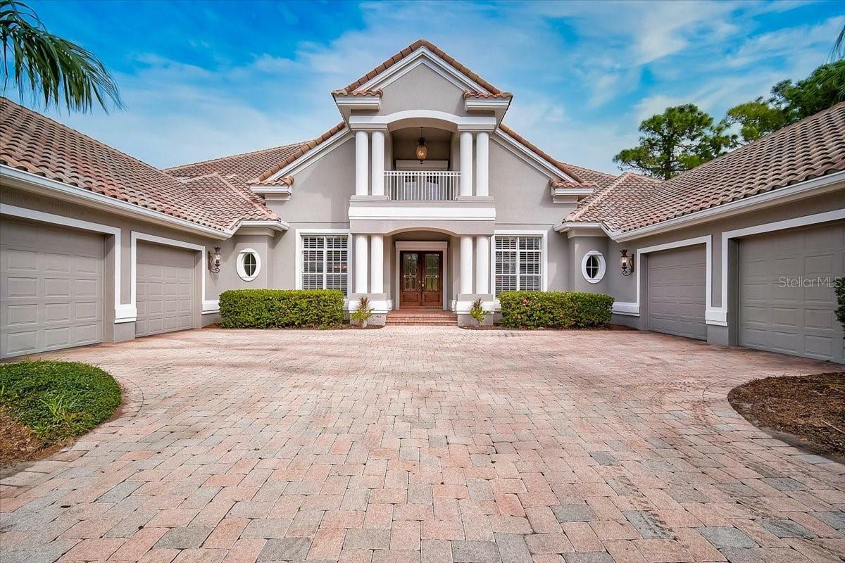 Property Photo: 854 Macewen Drive FL 34229