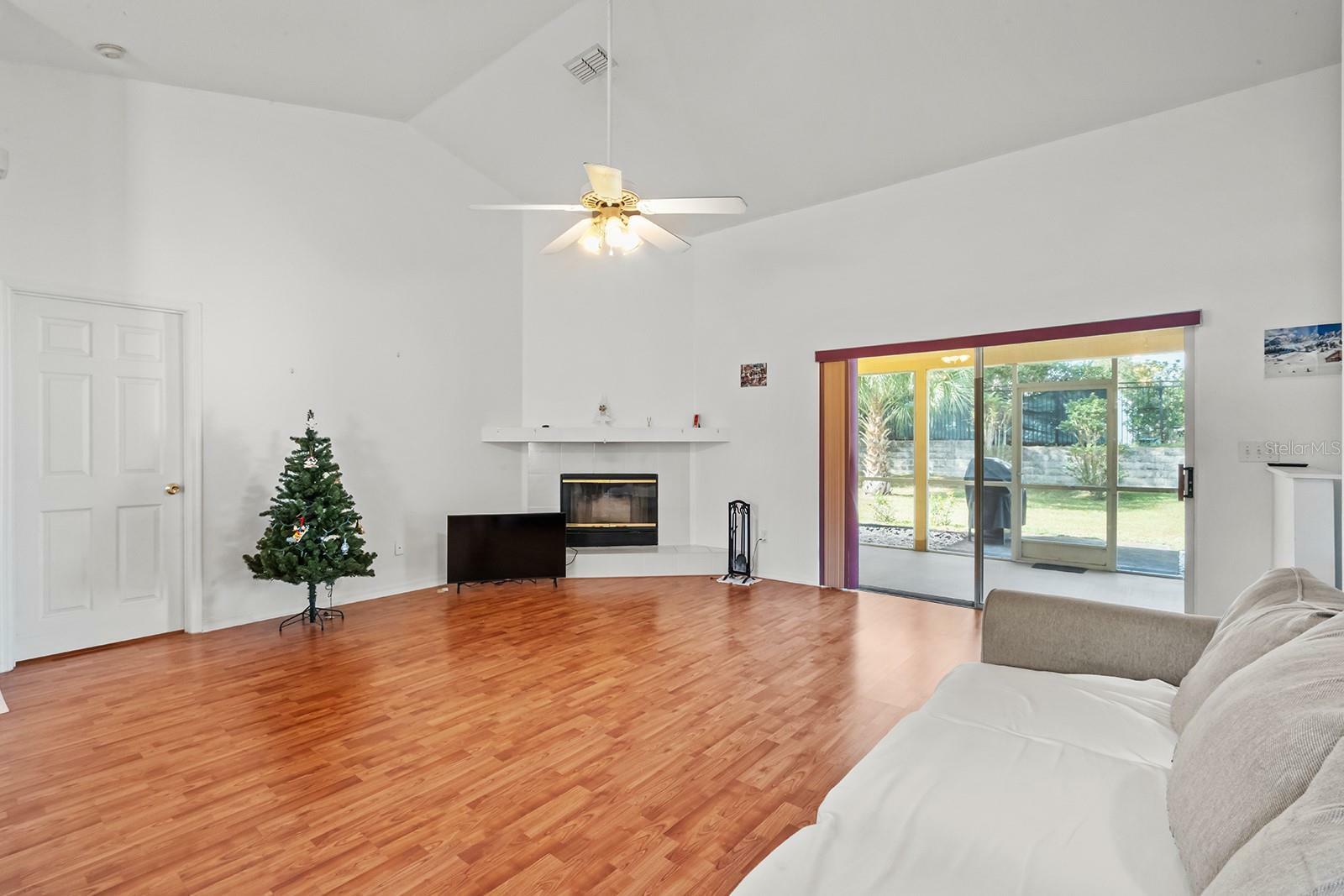 Property Photo:  567 Rachael Court  FL 32765 