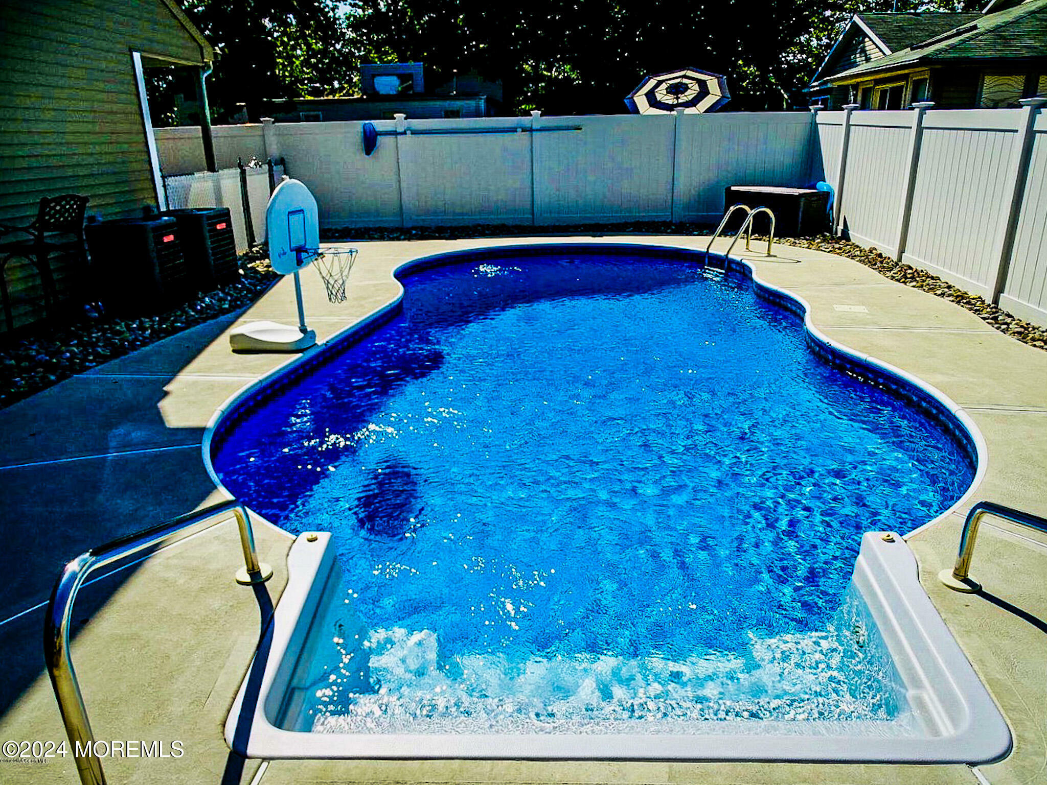 Property Photo:  820 Elwood Street  NJ 08731 