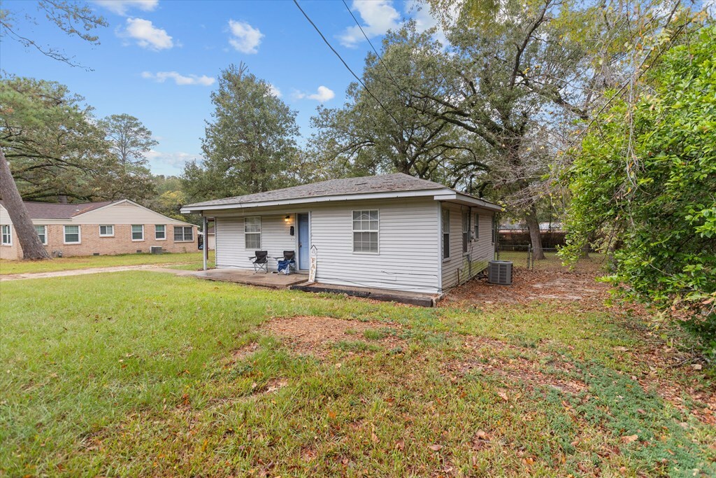 Property Photo:  1306 Jordan  TX 75901 