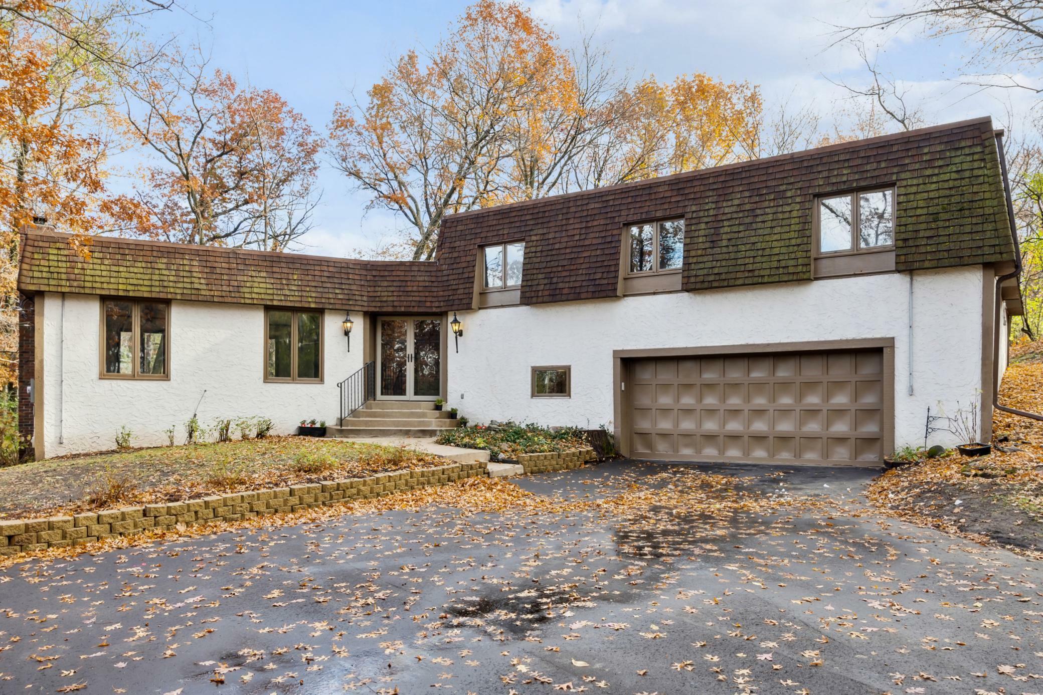 Property Photo:  8 Lily Pond Road  MN 55127 