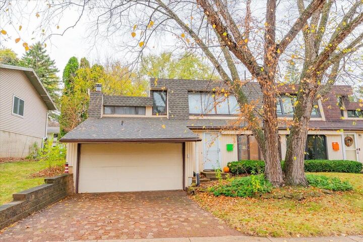 6320 Offshore Drive  Madison WI 53705 photo