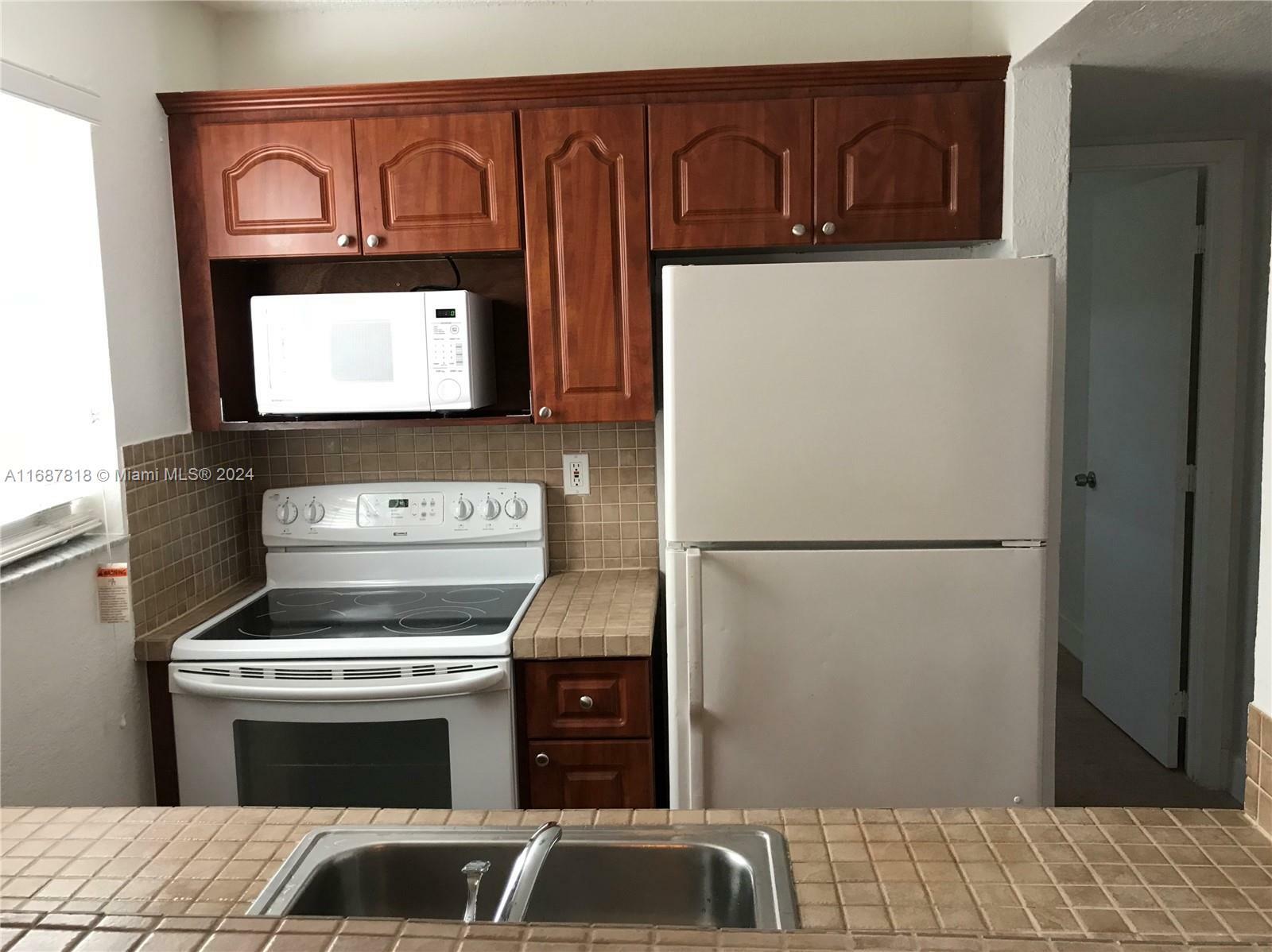 Property Photo:  444 SW 4th St 101  FL 33130 