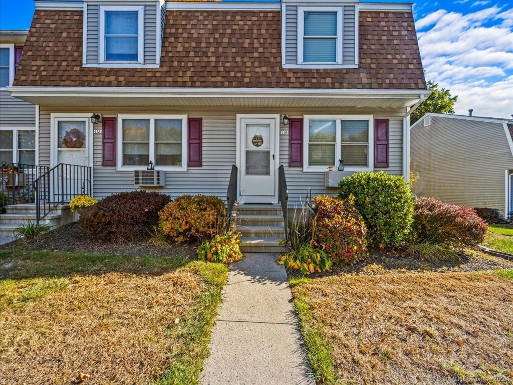 Property Photo: 114 Brentwood Drive 114 CT 06492