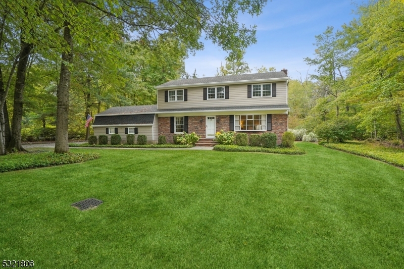 Property Photo:  4 Van Dorn Rd  NJ 07920 