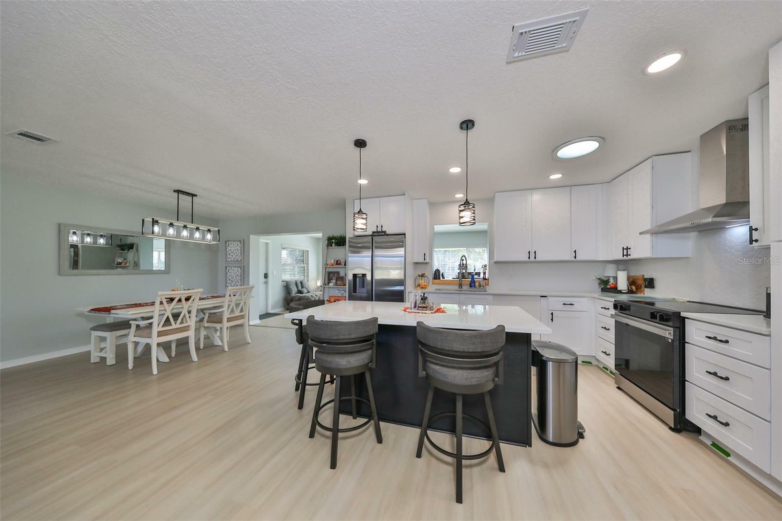 Property Photo:  2019 N Pebble Beach Boulevard  FL 33573 