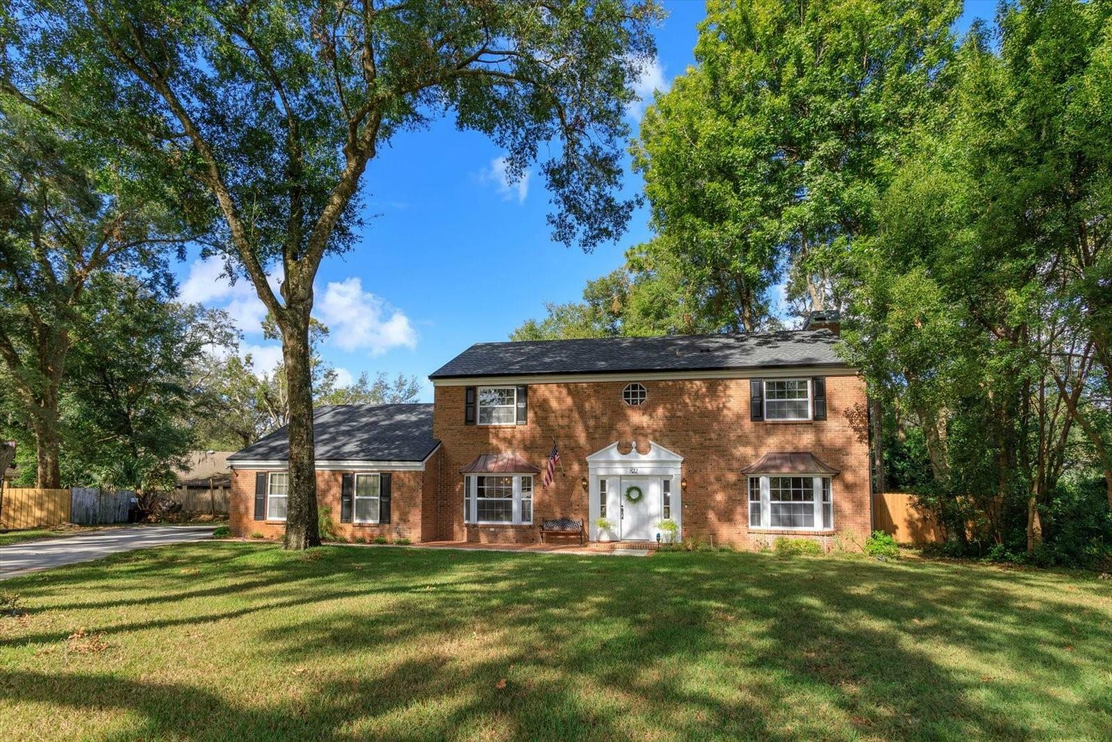 Property Photo:  822 Timber Court  FL 32712 