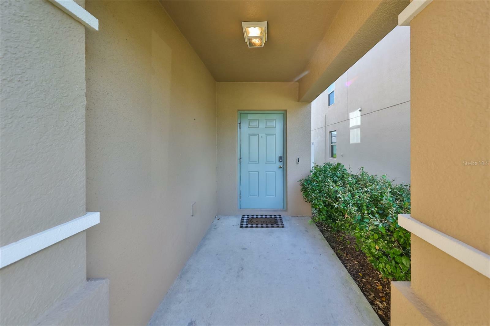 Property Photo:  7306 Samuel Ivy Drive  FL 33619 