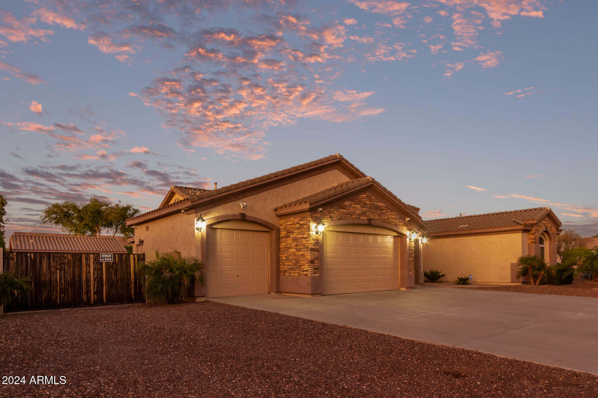 Property Photo:  8042 W Electra Lane  AZ 85383 