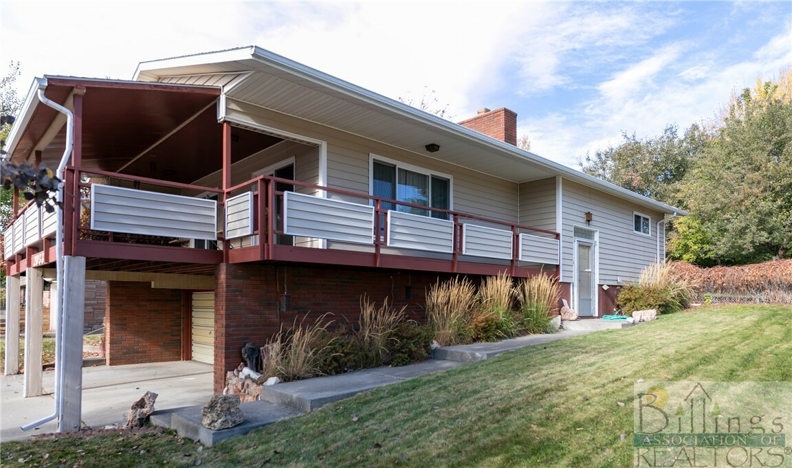 Property Photo:  2033 Canyon Drive  MT 59102 