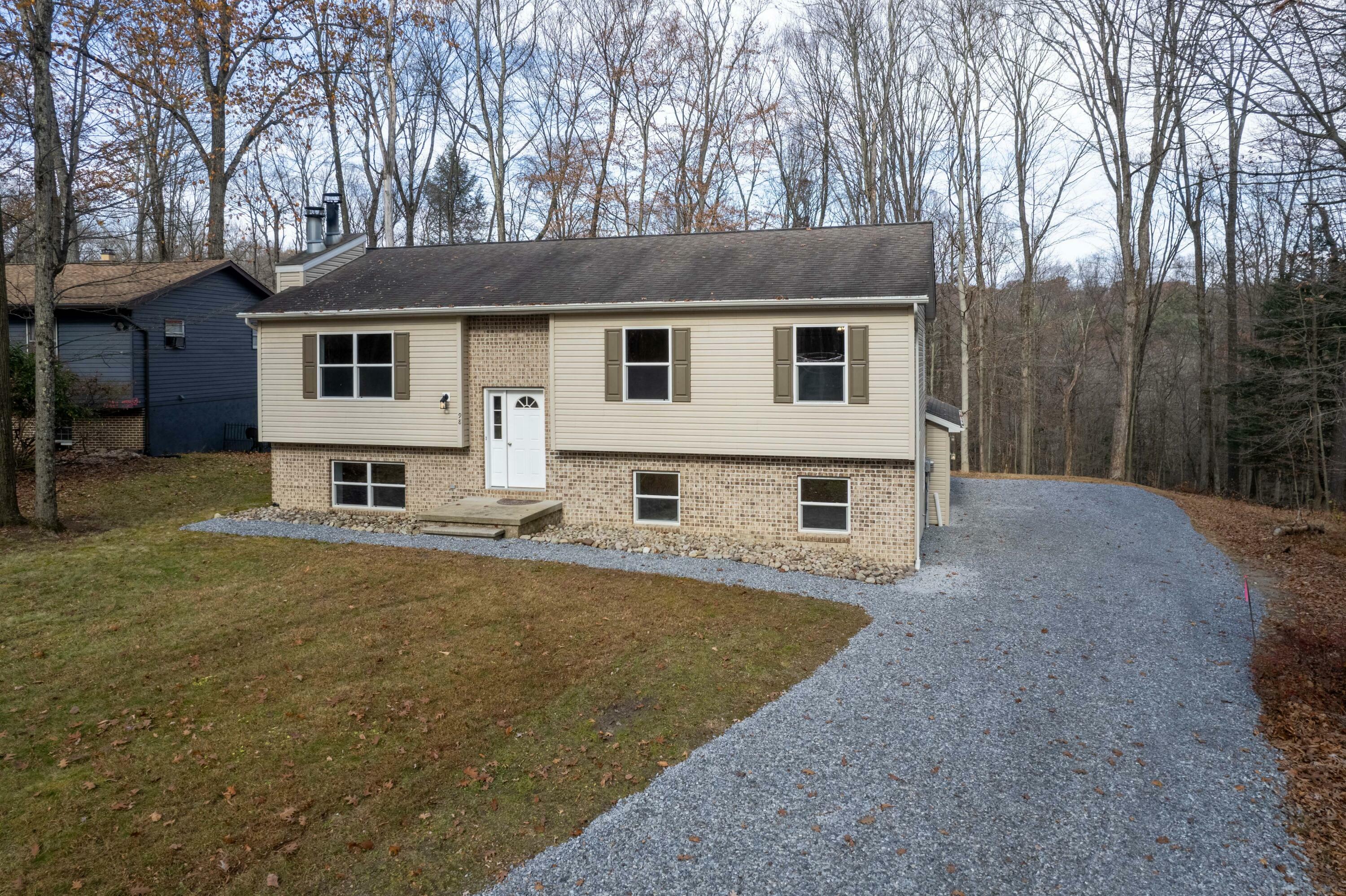 Property Photo:  98 Culebra Ct  PA 15801 