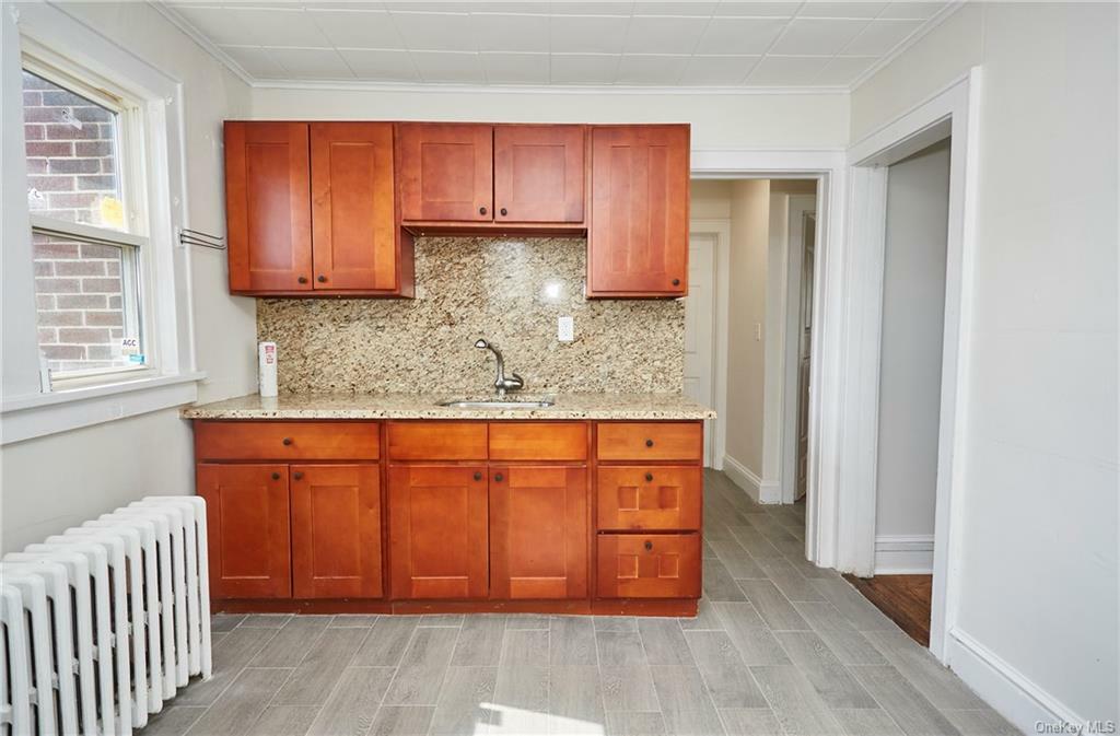 Property Photo:  46 Prince Street 2  NY 10801 