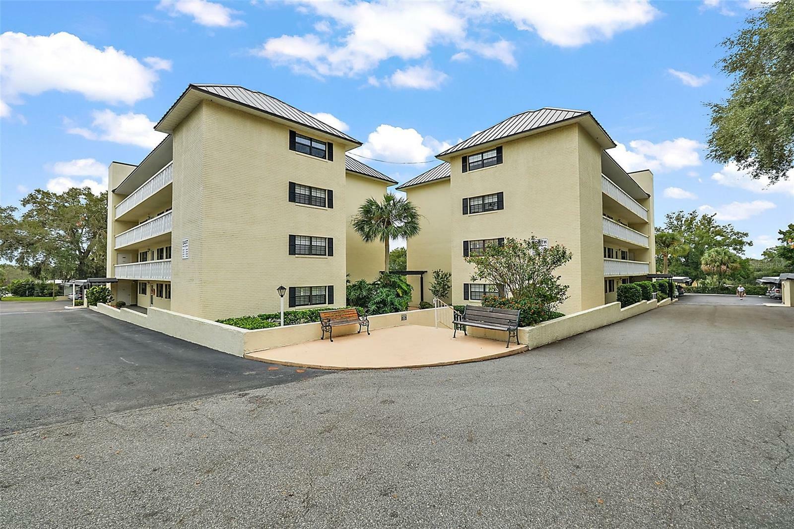 Property Photo: 101 N Grandview Street 401 FL 32757