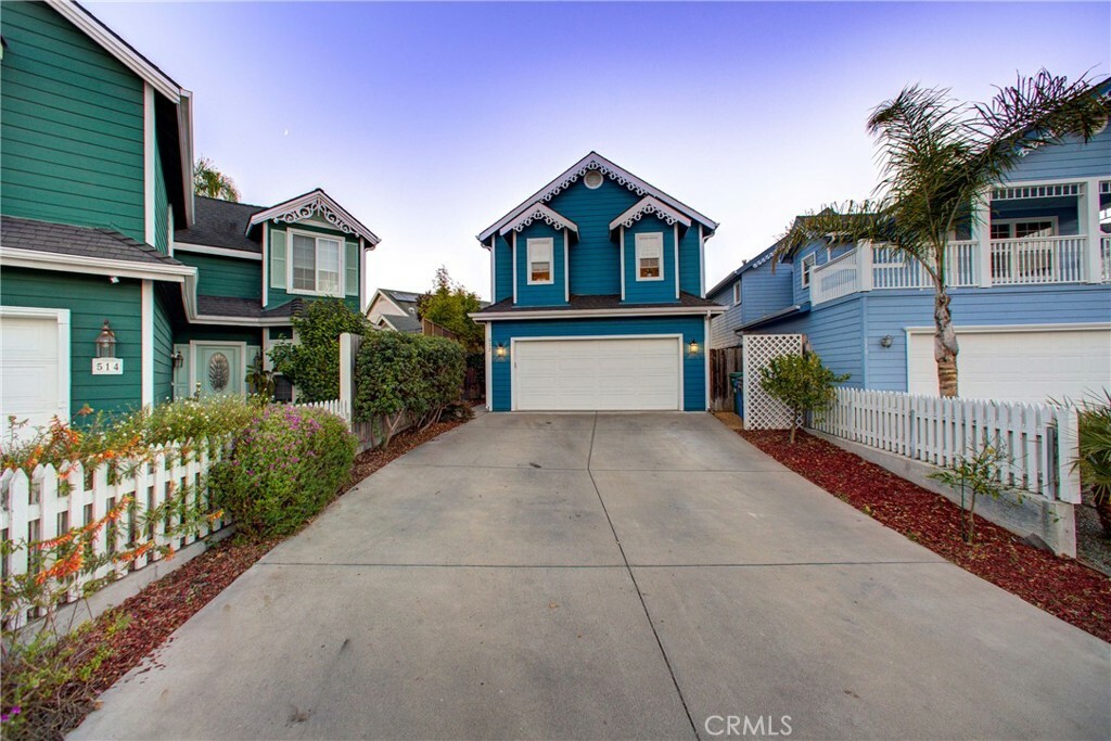 Property Photo:  512 Hampton Place  CA 93420 