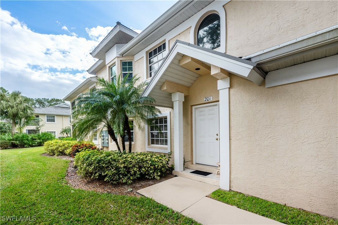 Property Photo:  2852 Aintree Lane K201  FL 34112 