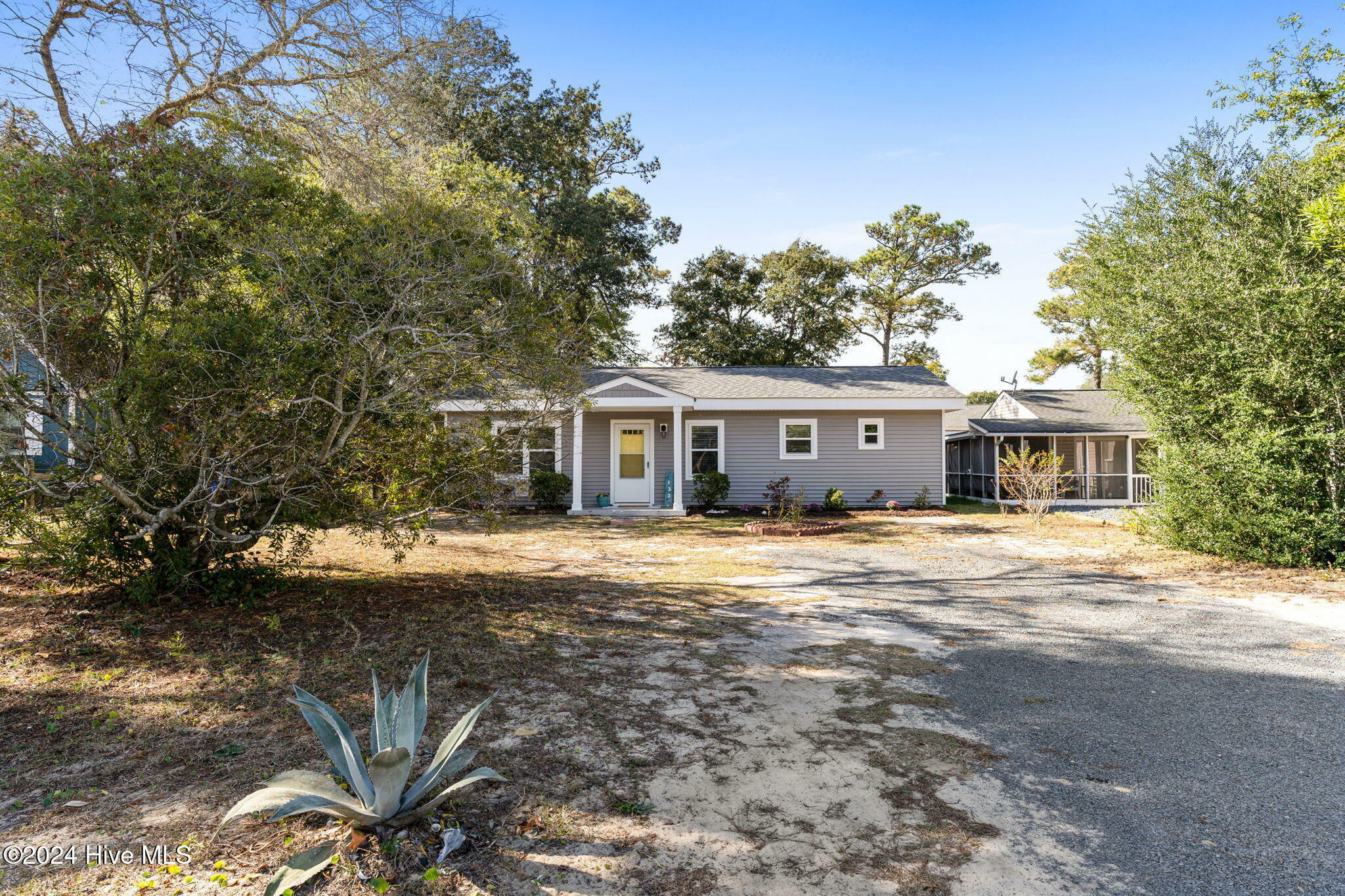 Property Photo:  123 NE 38th Street  NC 28465 