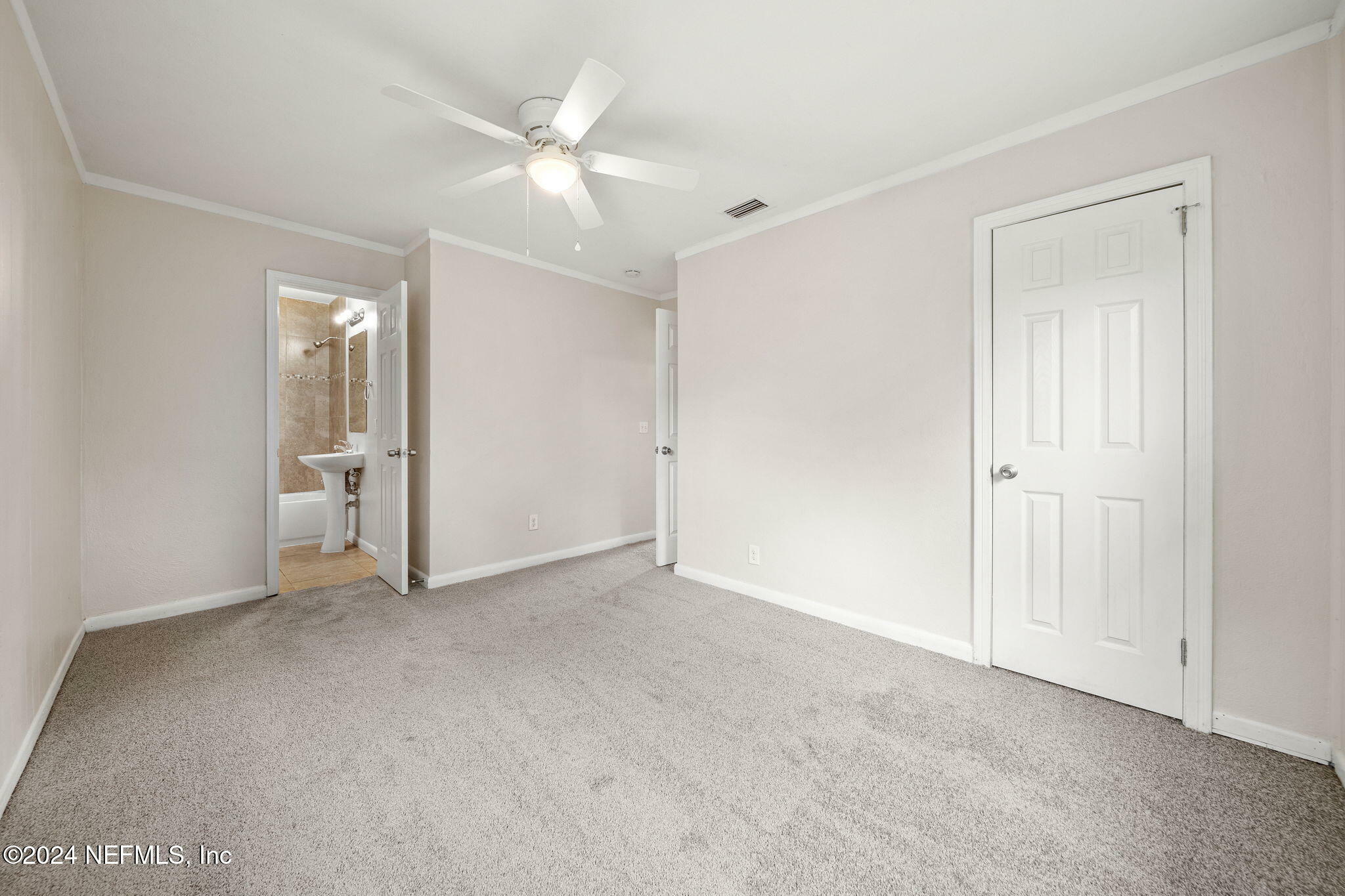 Property Photo:  6003 Commodore Drive  FL 32244 