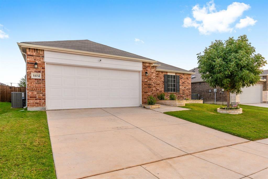 Property Photo:  1404 Trace Drive  TX 76227 