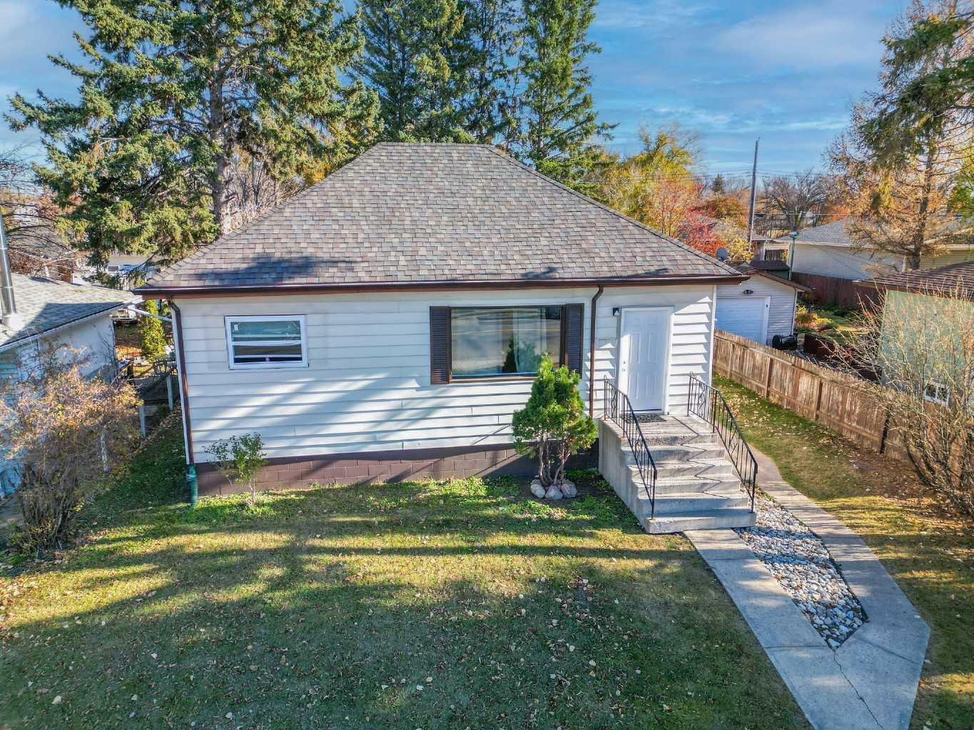 Property Photo:  4209 43 Avenue  AB T4N 3C1 