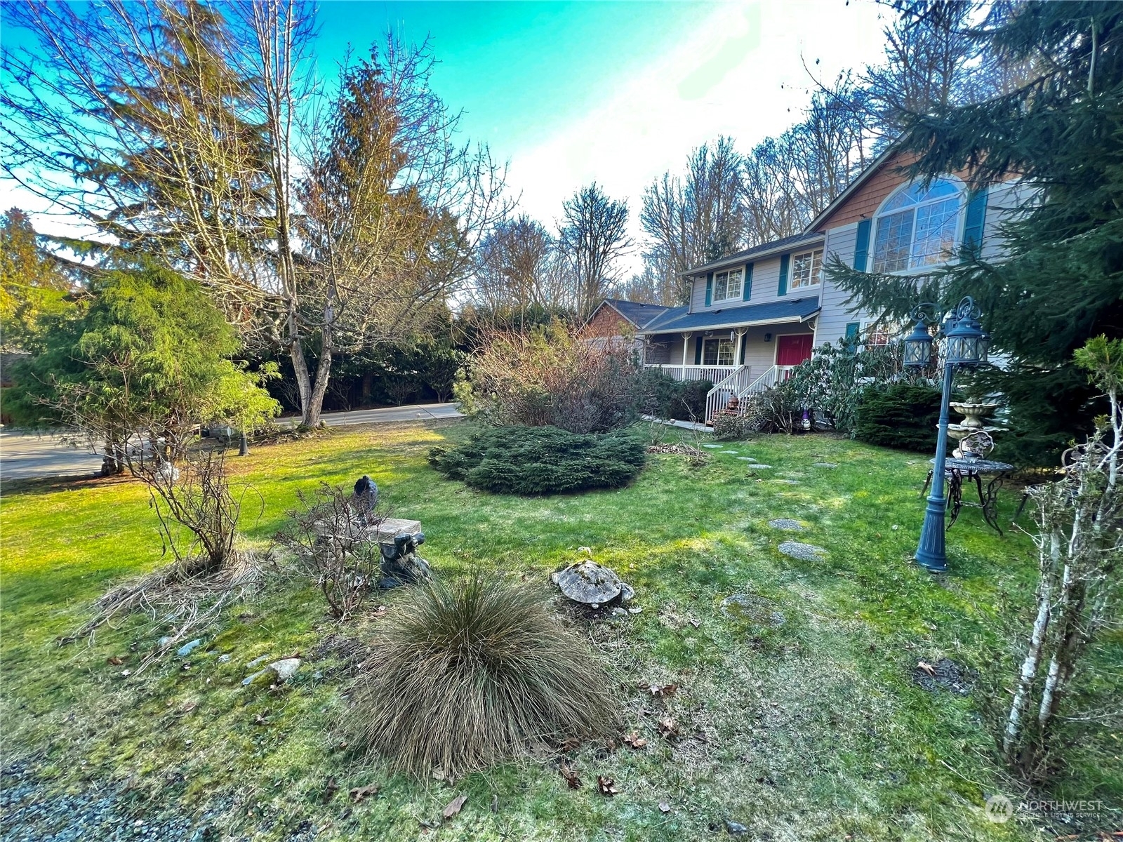 Property Photo:  924  Grennan Place  WA 98282 