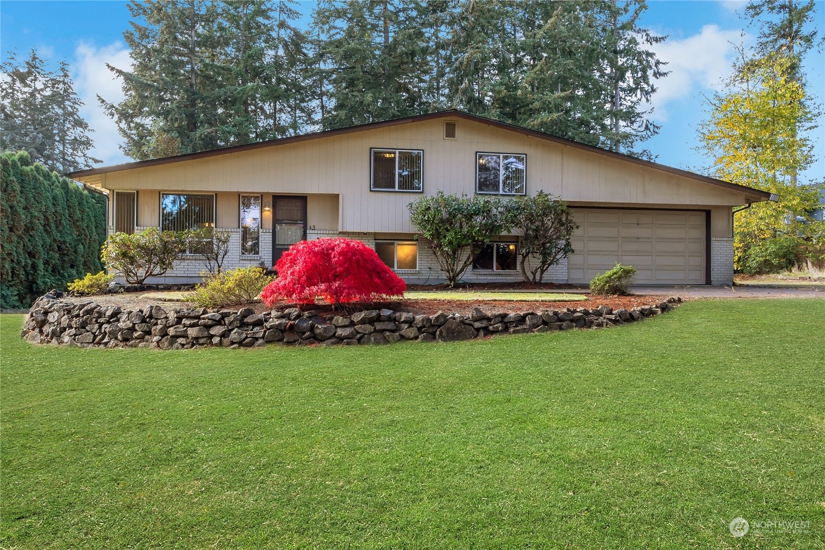 Property Photo:  10804 Farwest Drive SW  WA 98498 