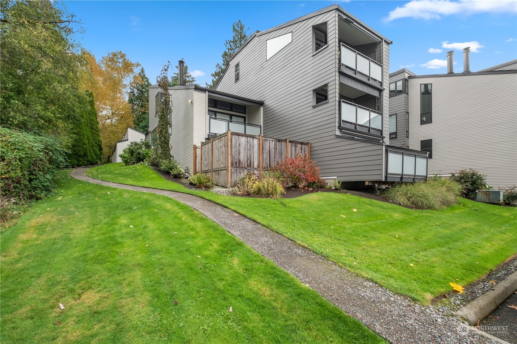 Property Photo:  11230 NE 68th Street A312  WA 98033 