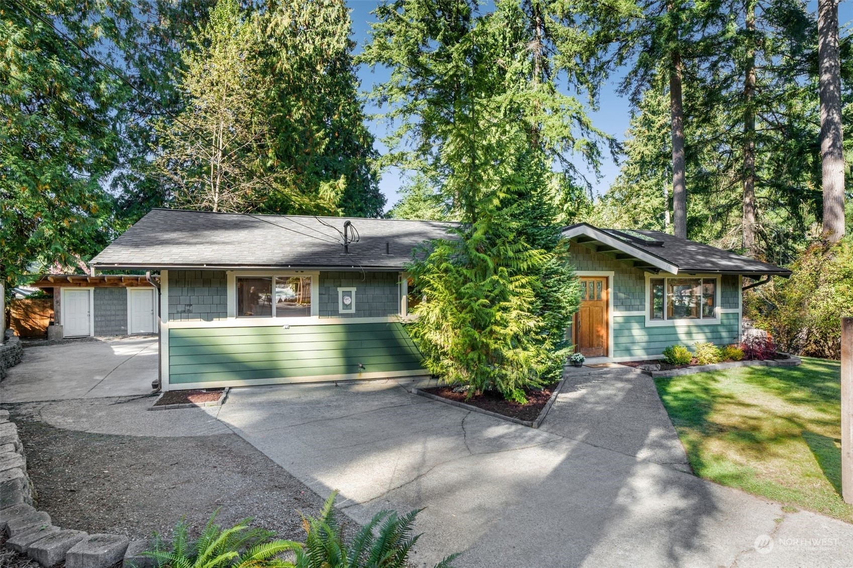 Property Photo:  6063 212th Avenue NE  WA 98053 