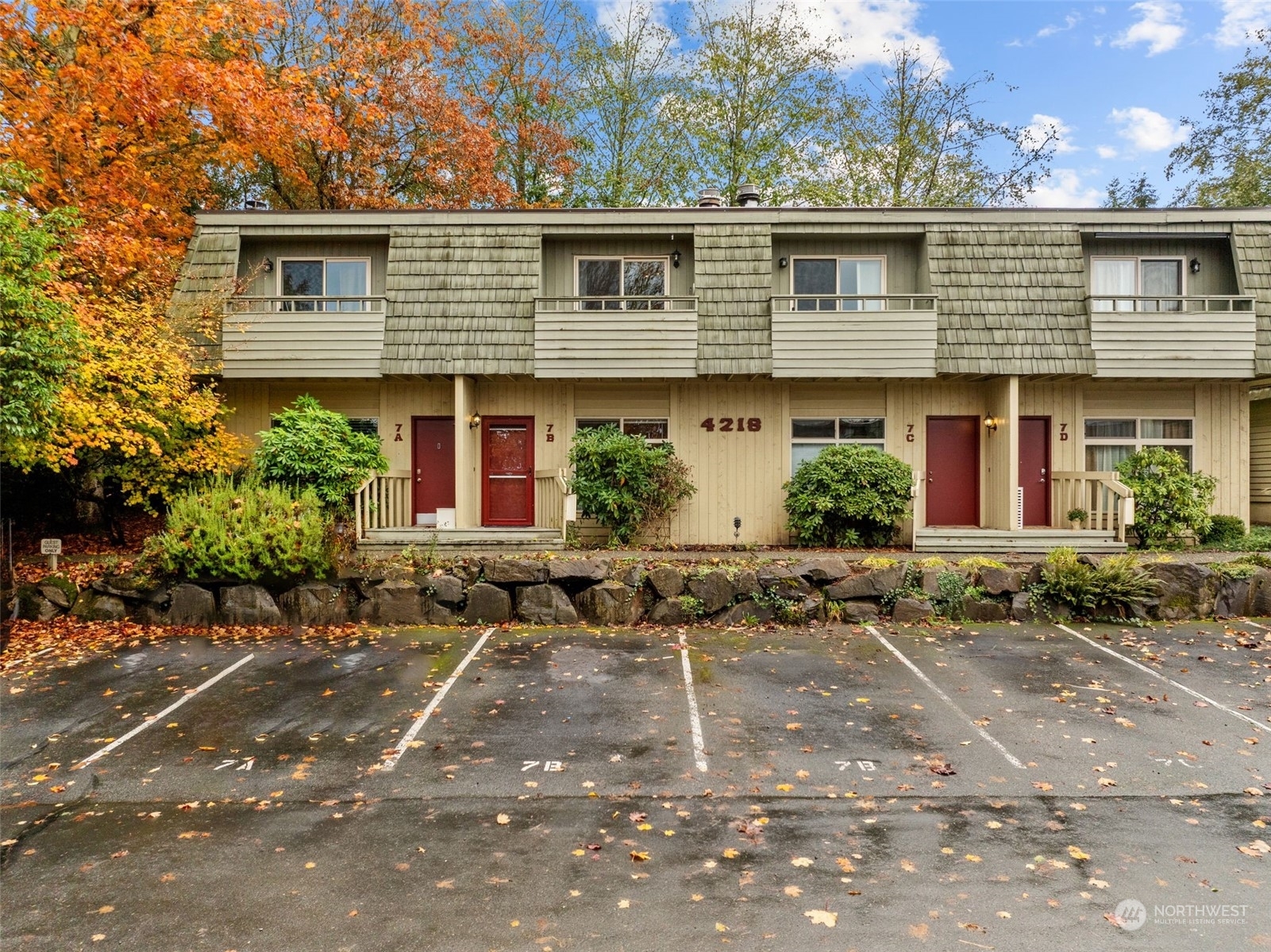 Property Photo: 4218 156th Street SW 7B WA 98087