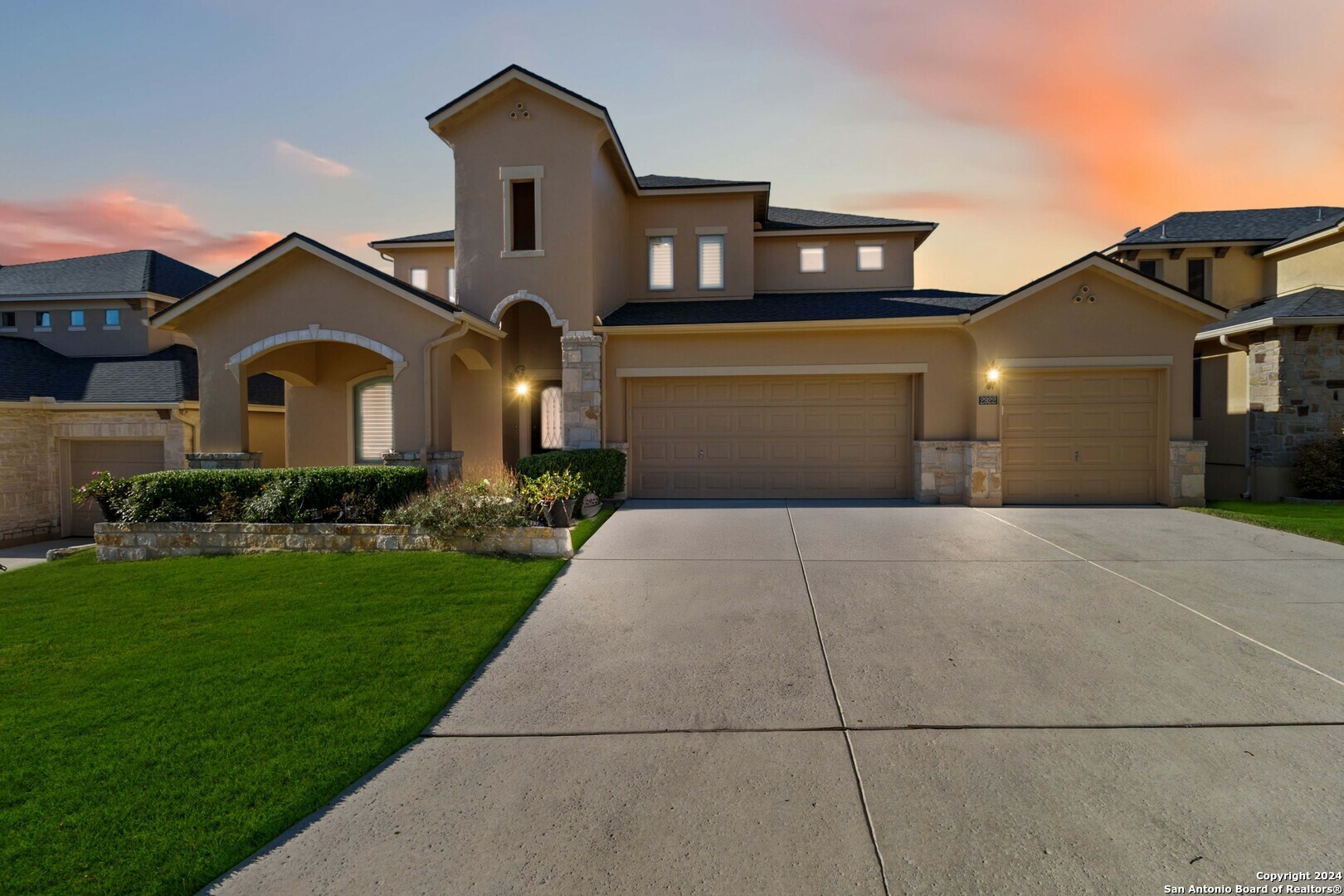 Property Photo: 2922 Kentucky Oaks TX 78259