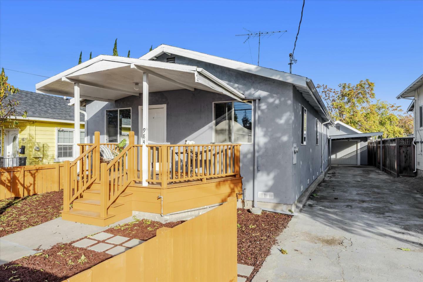 Property Photo:  984 Prevost Street  CA 95125 