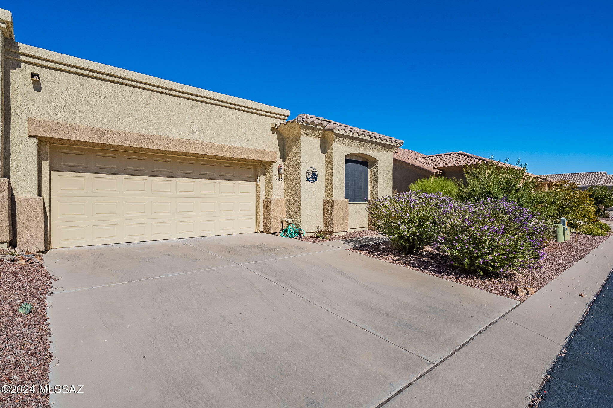 Property Photo:  488 W Knotwood Street  AZ 85614 