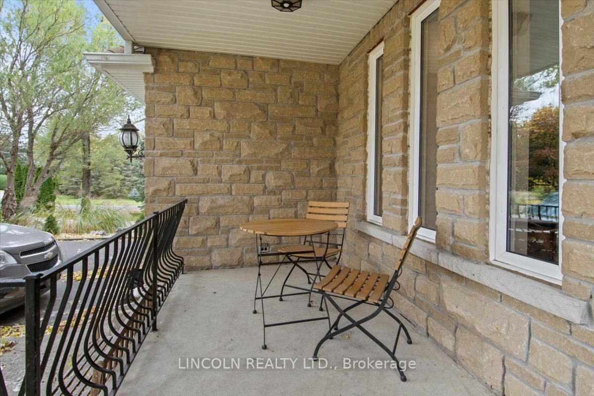 Property Photo:  458 Rougemount Dr  ON L1W 2B9 