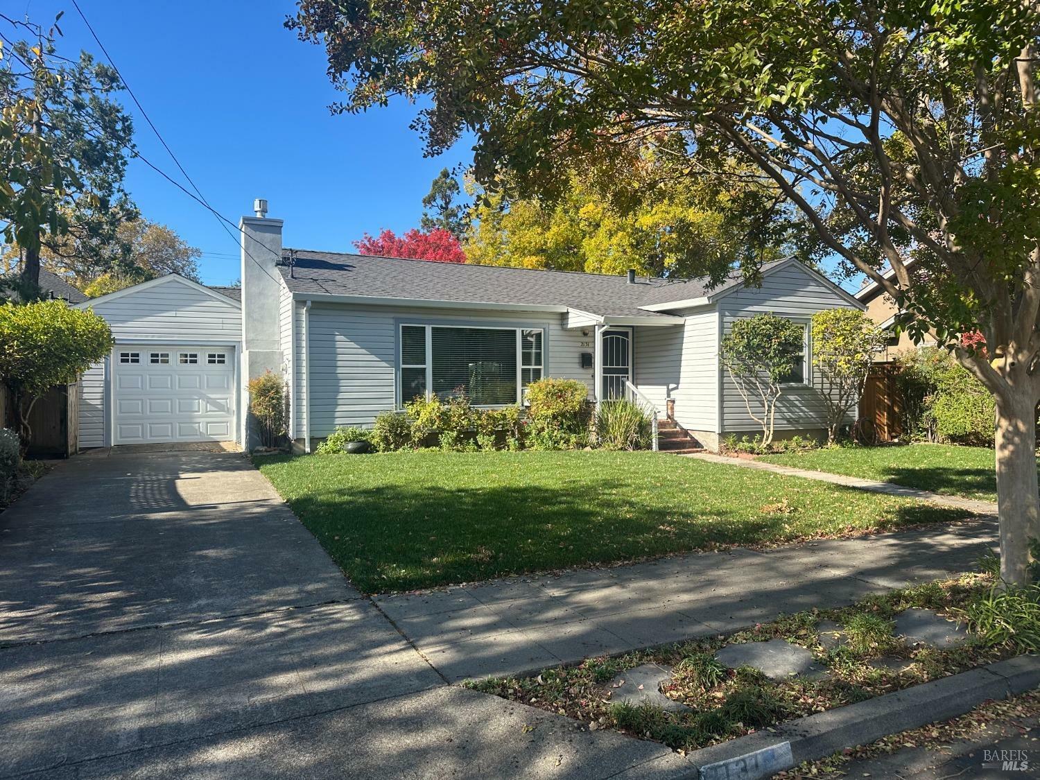 Property Photo:  2131 Spencer Street  CA 94559 