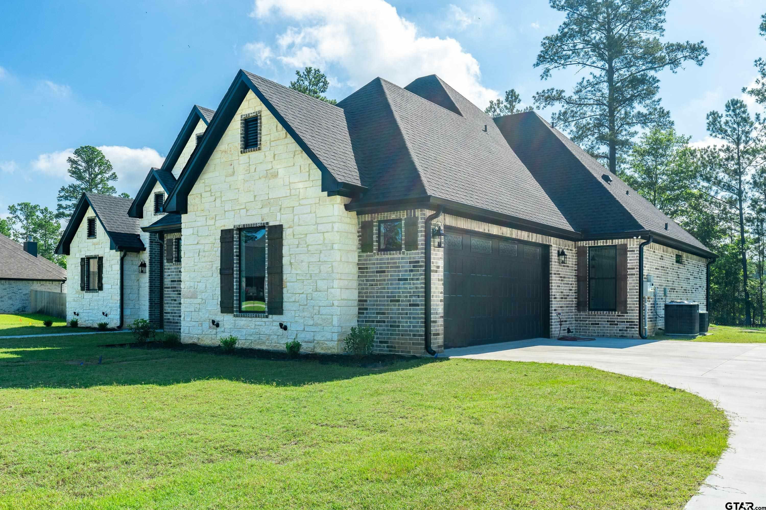 Property Photo:  185 Mallard Cove  TX 75602 