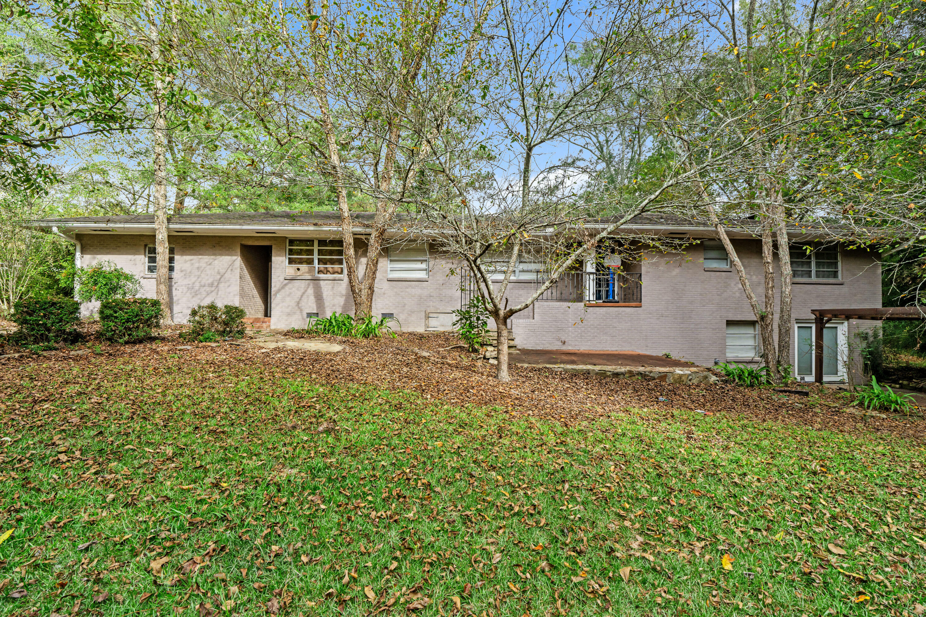 Property Photo: 505 Dobson St. MS 39437