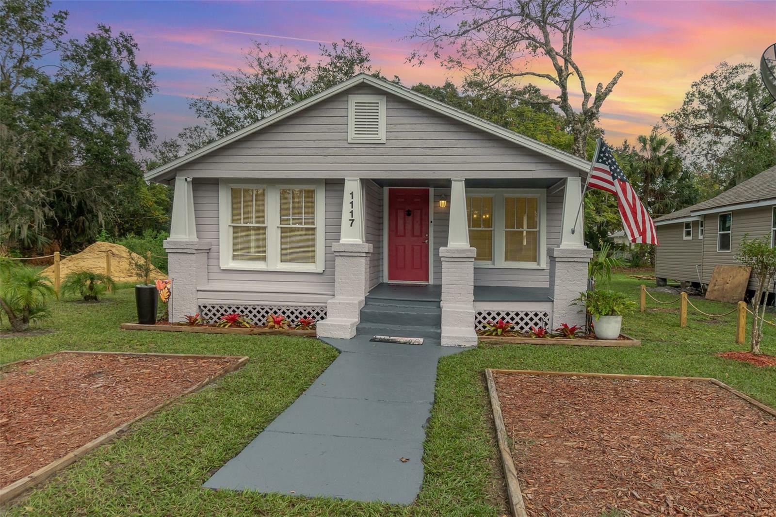 Property Photo:  1117 Hickory Avenue  FL 32771 