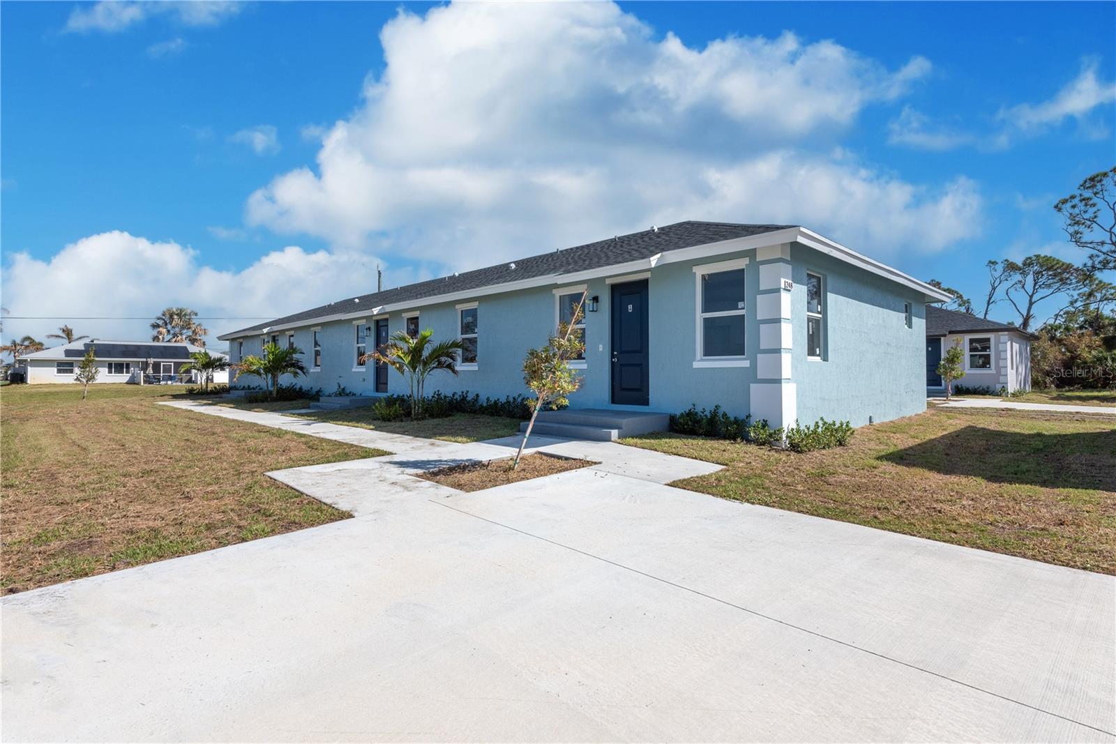 Property Photo: 248 Rotonda Boulevard FL 33947