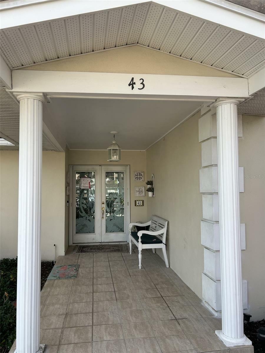 Property Photo:  43 Leeward Island  FL 33767 