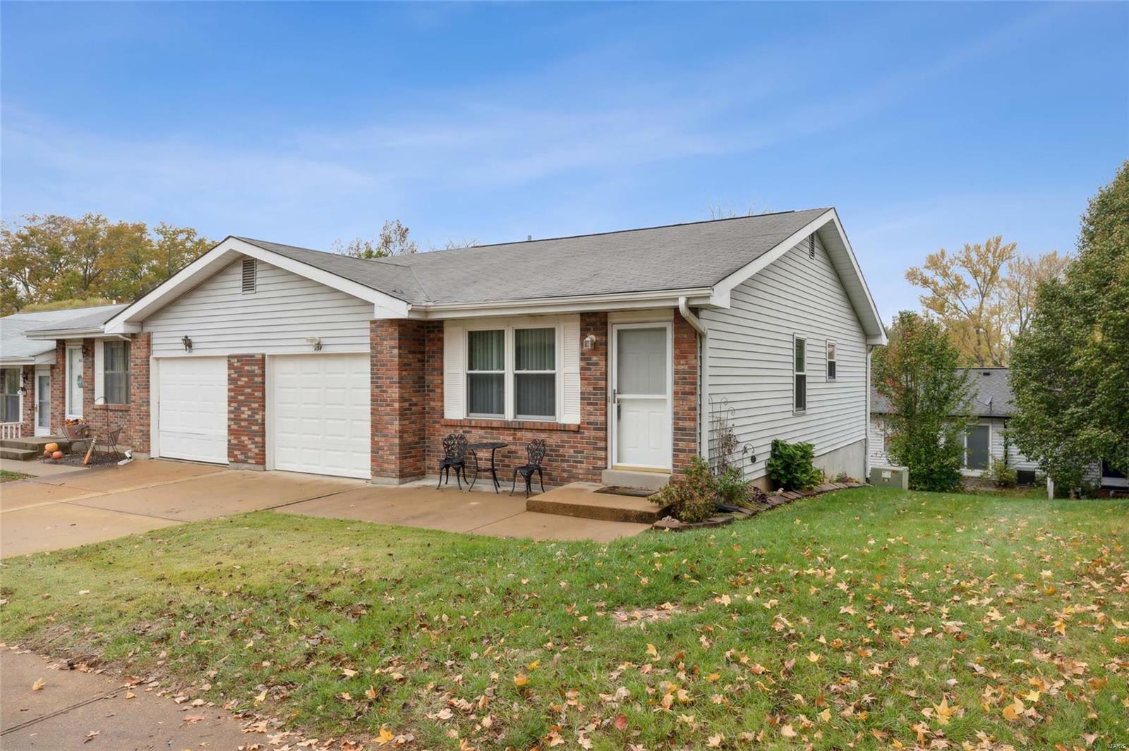 Property Photo:  859 Woodridge Drive  MO 63010 