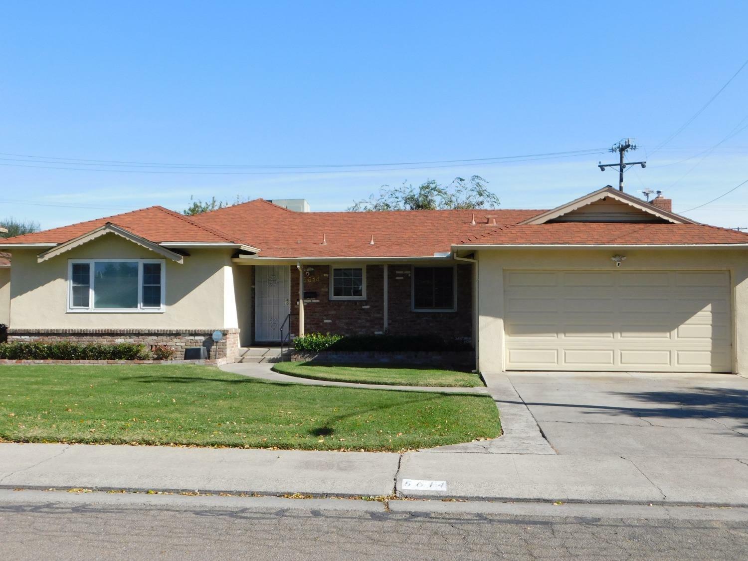 5614 Doncaster Way  Stockton CA 95207 photo