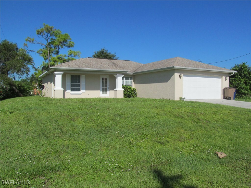 Property Photo:  54 Karen Avenue S  FL 33976 