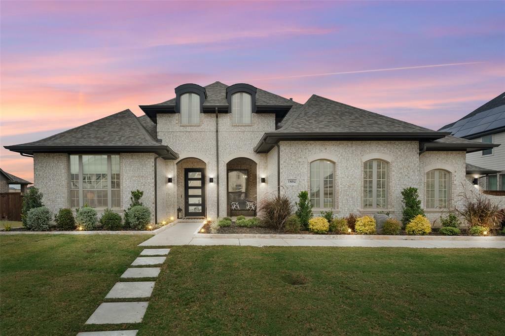 Property Photo:  1804 Rockwood Lane  TX 76063 