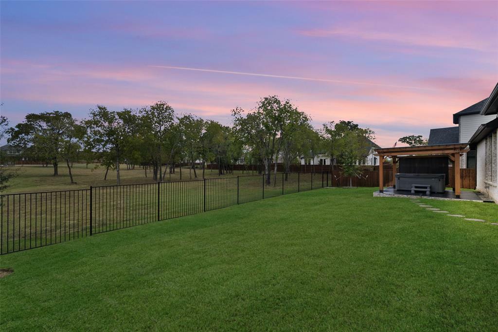 Photo de la propriété:  1804 Rockwood Lane  TX 76063 