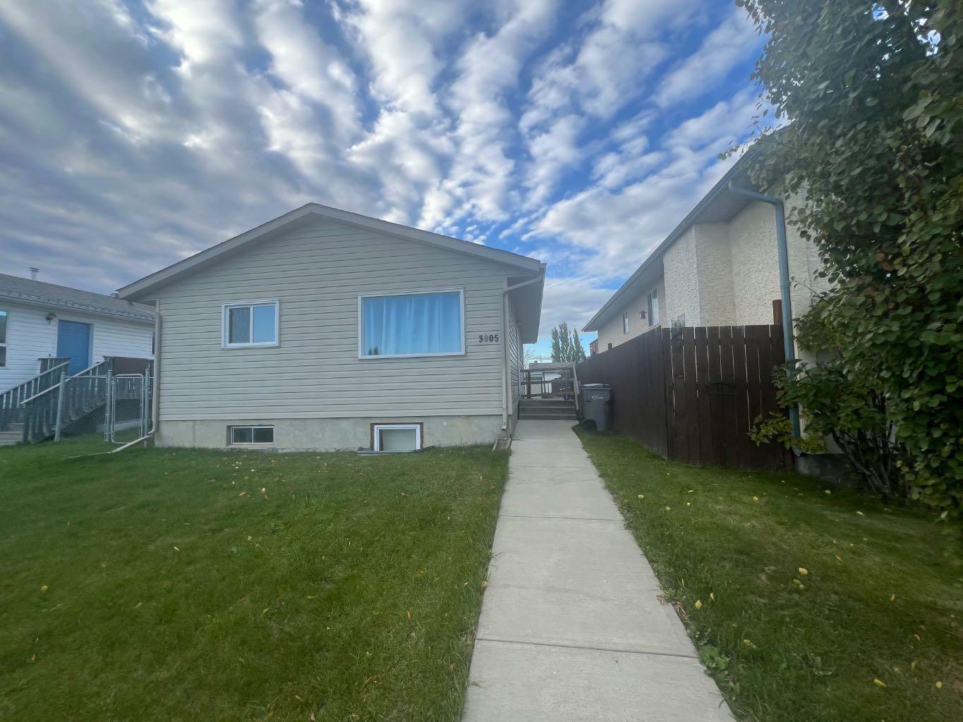 3605 55 Avenue  Whitecourt AB T7S 1C9 photo