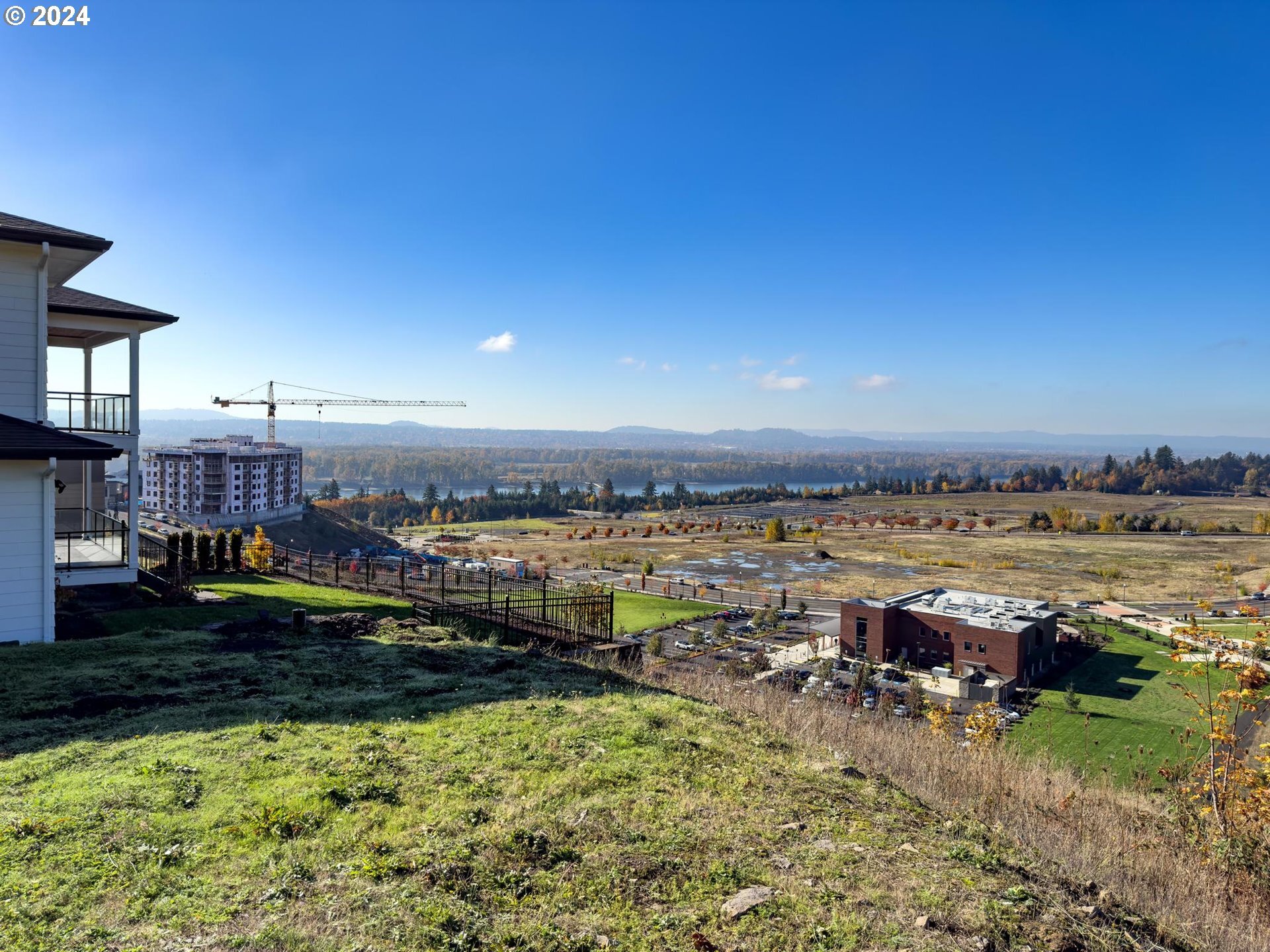 Property Photo: 4402 SE Ascension Dr WA 98607