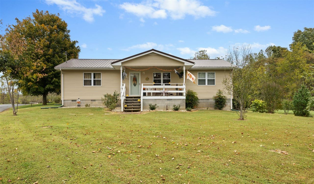 1404 Liberty Schoolhouse Road  Hardyville KY 42746 photo
