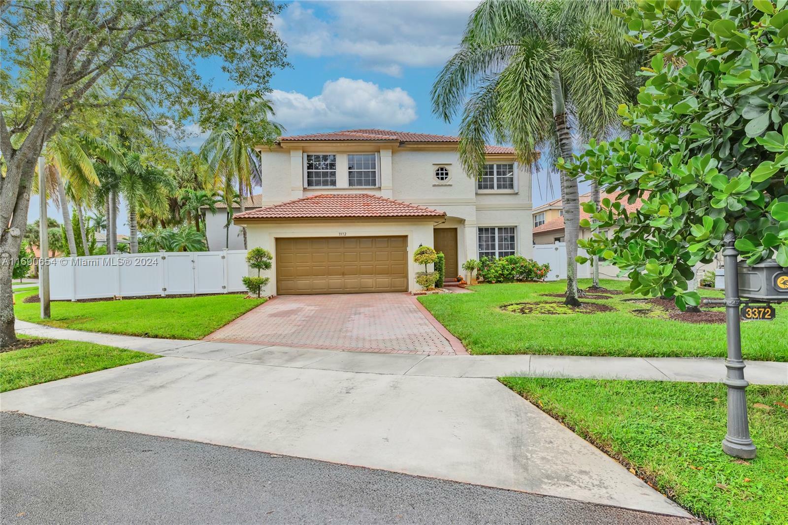 Property Photo:  3372 SW 179th Ave  FL 33029 