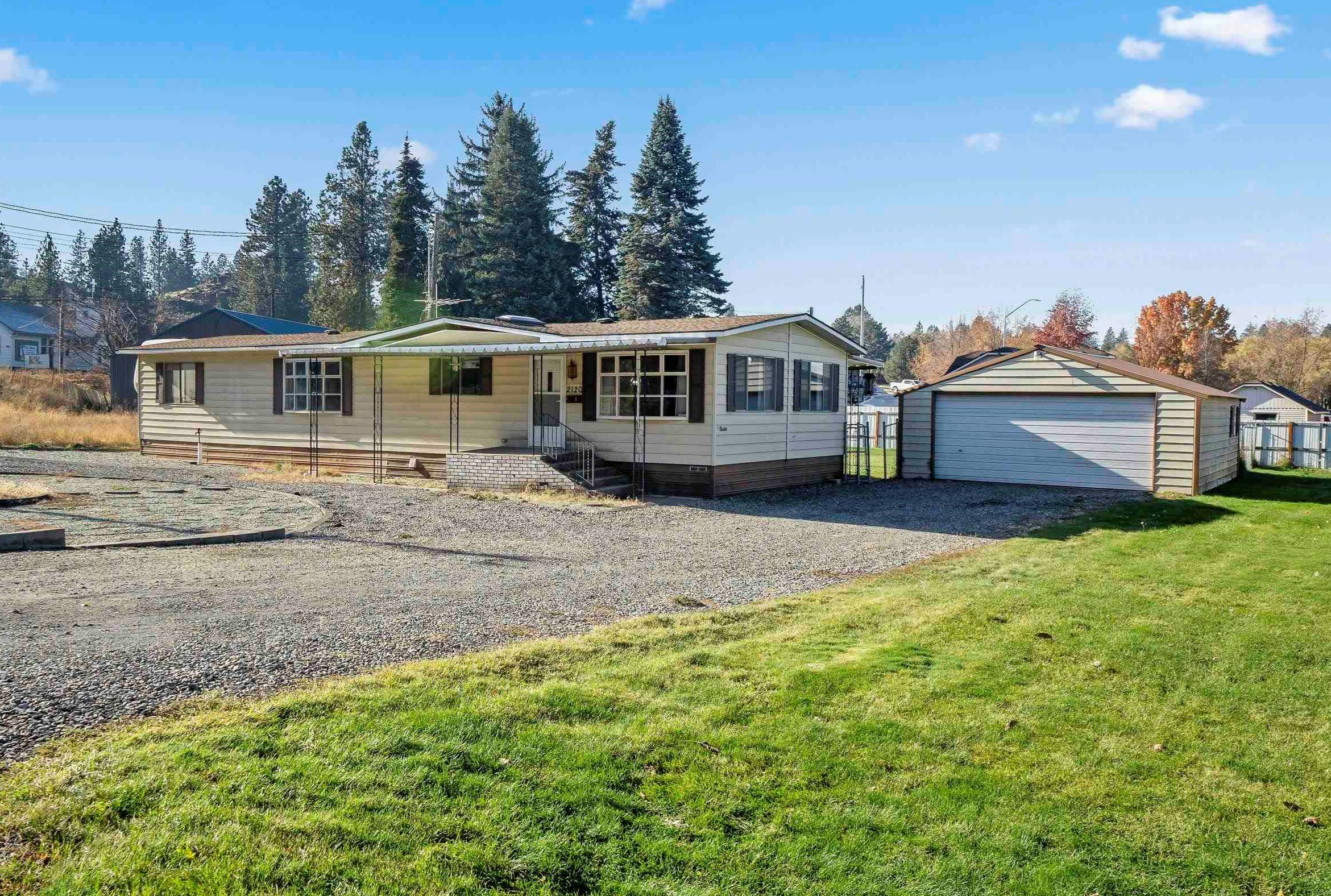 Property Photo:  2120 S Rustle St  WA 99224 