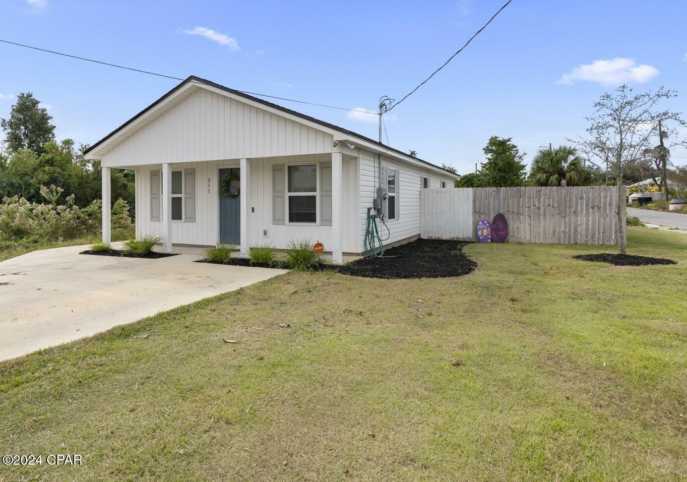 Property Photo:  211 Olive Avenue  FL 32401 