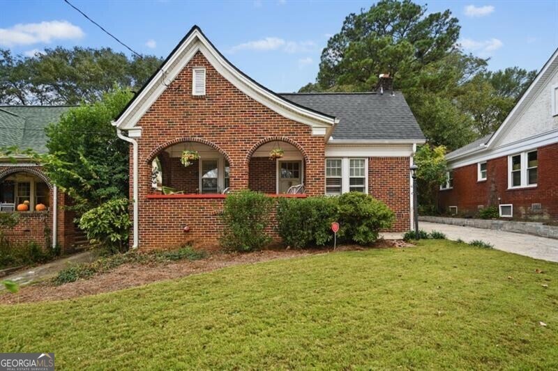 Property Photo:  1384 Jefferson Avenue  GA 30344 